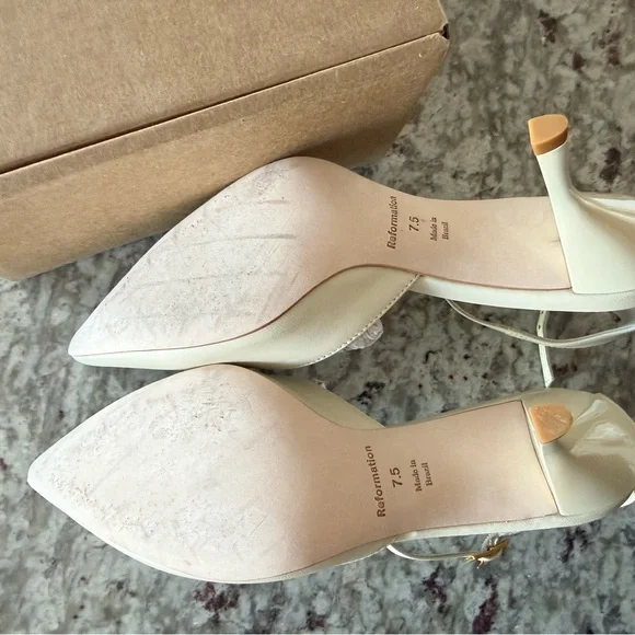Reformation Nessa Heeled Pump in Almond Leather, Size 7.5 - Picture 10 of 12